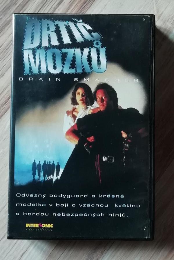 Stiahni si Filmy CZ/SK dabing Drtič mozků / Brain Smasher (1993)(CZ)[BDRip] = CSFD 59%