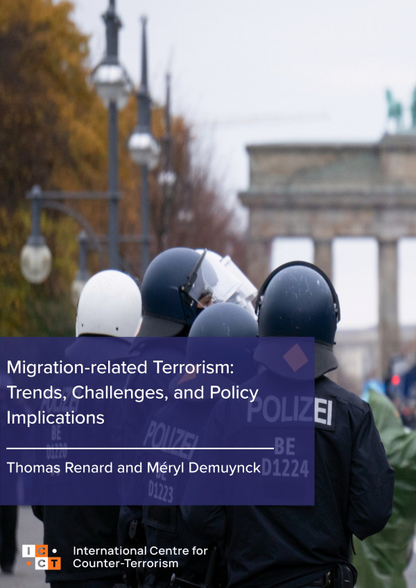 Stiahni si Knihy a Časopisy Terorizmus súvisiaci s migráciou: trendy, výzvy a politické dôsledky (PDF)(2025)(SK)(CZ)