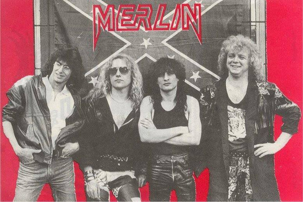 Stiahni si Hudba MERLIN - Live listopad Praha - KD Barikádniku (1990)