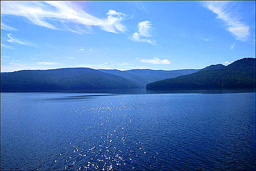 Stiahni si Dokument Jenisej: Řeka vyhnanců / Der Jenissei, Sibirien Fluss der Verbannten (2011)(CZ)[TvRip] = CSFD 71%