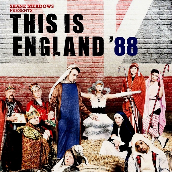 Stiahni si Seriál Takova je Anglie / This Is England '88 (2011)(EN) = CSFD 86%