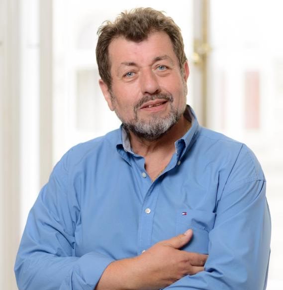 Stiahni si Mluvené slovo Junák Zdeněk - Tohle jste o Brně určitě nevěděli! (Zdeněk Junák)51-100(1h16m)