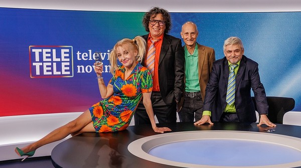 Stiahni si TV Pořad Silvestrovské Televizní noviny [1080p][CZ][TVRip]