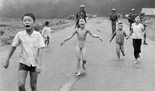 Stiahni si Dokument Vietnam War (2017) = CSFD 95%