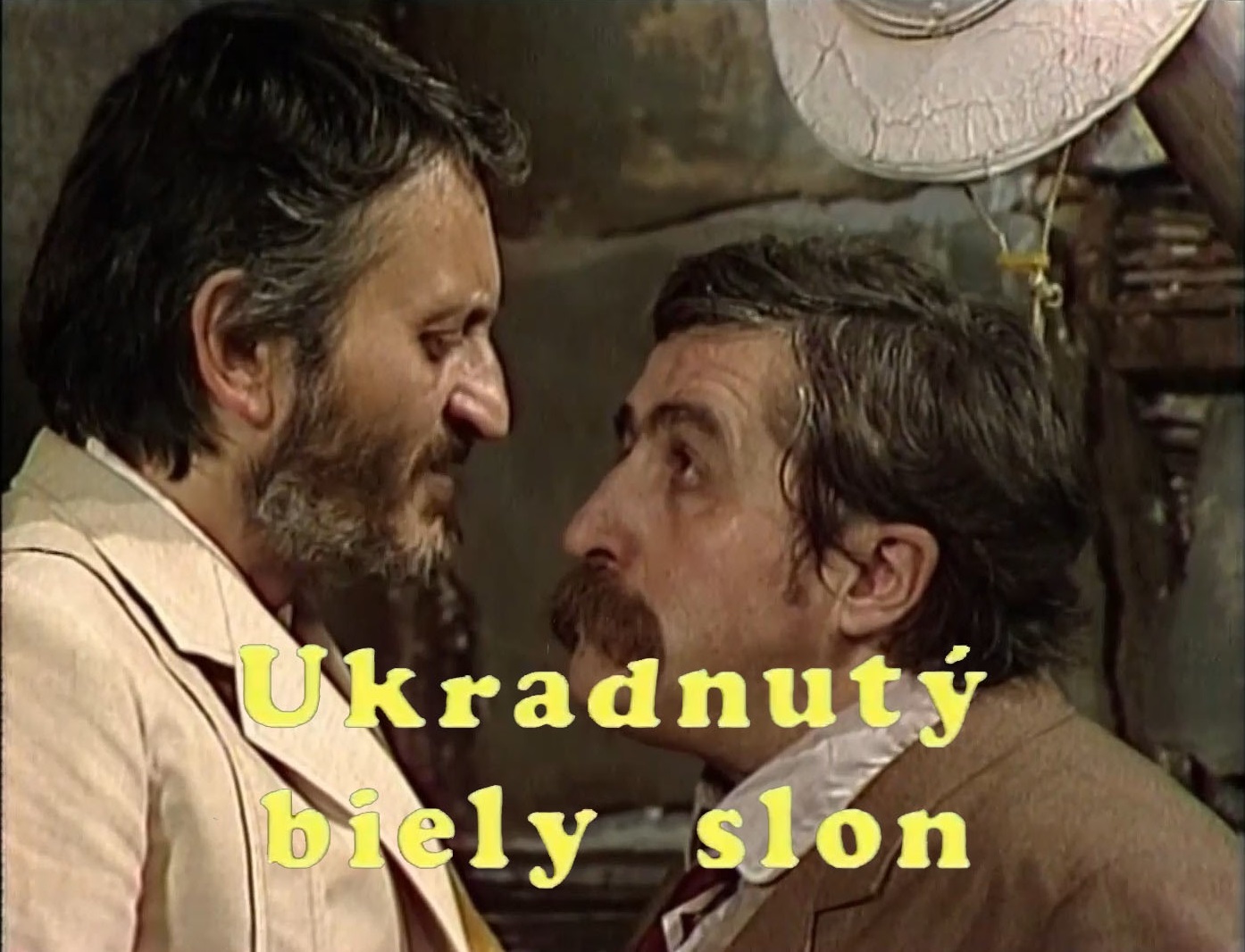 Stiahni si Filmy CZ/SK dabing Ukradnuty biely slon (1984)(SK)[TvRip] = CSFD 47%
