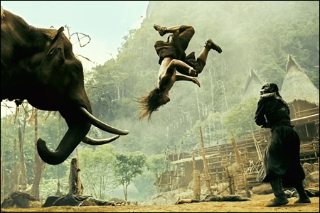 Stiahni si Filmy CZ/SK dabing Ong-Bak 2 / Protector,The (2005)(CZ) = CSFD 75%