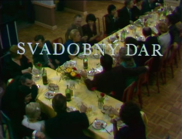 Stiahni si Filmy CZ/SK dabing Svadobný dar (1976)(SK)[720p][TvRip][HEVC] = CSFD 49%