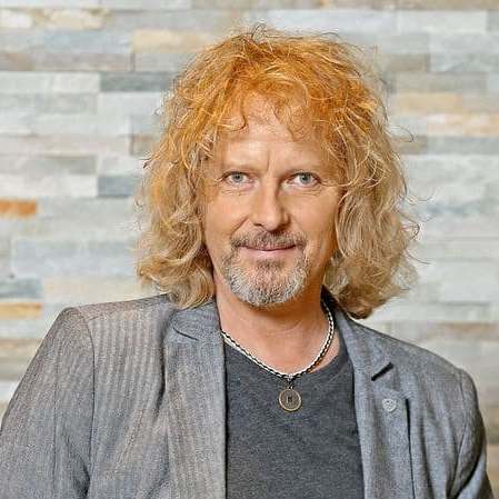 Stiahni si Hudba Peter Nagy - Albumy [FLAC]