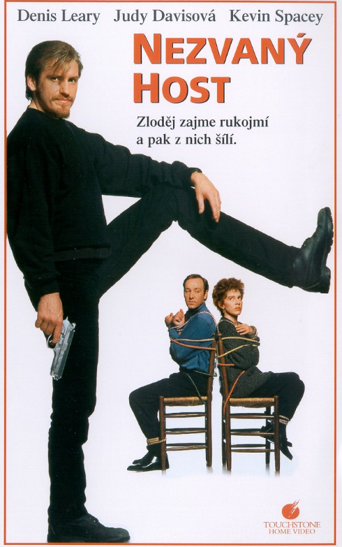 Stiahni si Filmy CZ/SK dabing Nezvaný host (1994) / The Ref (1994)(CZ)[1080p] = CSFD 70%