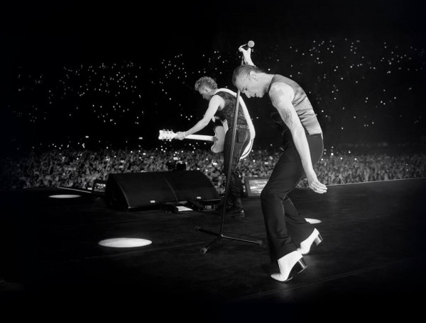 Stiahni si Hudební videa Depeche Mode - M  - Blu-ray Rip, 1080p]