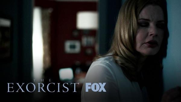 Stiahni si Seriál Exorcista / The Exorcist S01E01 - At me volani az k tobe dospeje (CZ)[WebRip] = CSFD 78%