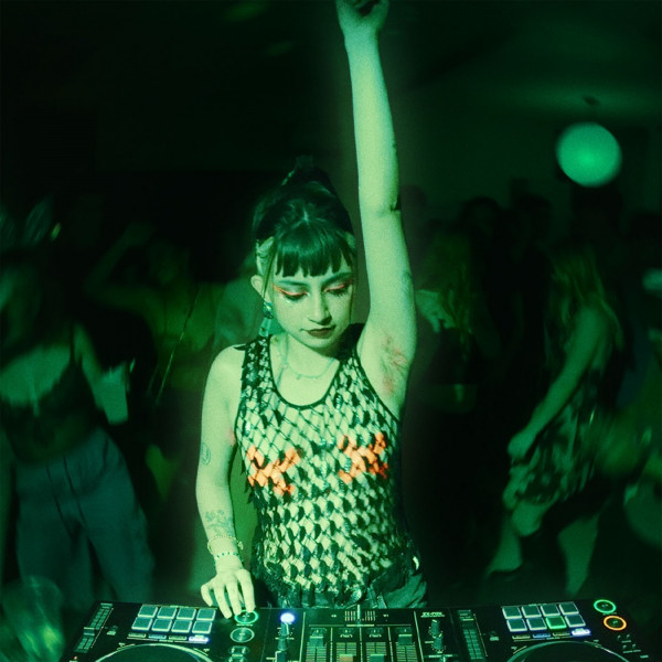 Stiahni si Hudba DJ's Mix Tinzo - Eurodance 90s Party Mix at a New York Basement Party_ Tinzo (DJ Mix) (2023-04-21)[FLAC][16B-44.1kHz]