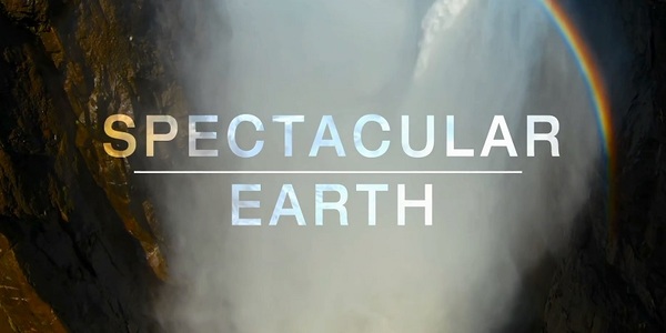 Stiahni si Dokument Pozoruhodná planeta Země / Spectacular Earth (seriál)(2022)(CZ/EN)[TvRip][1080pLQ] 