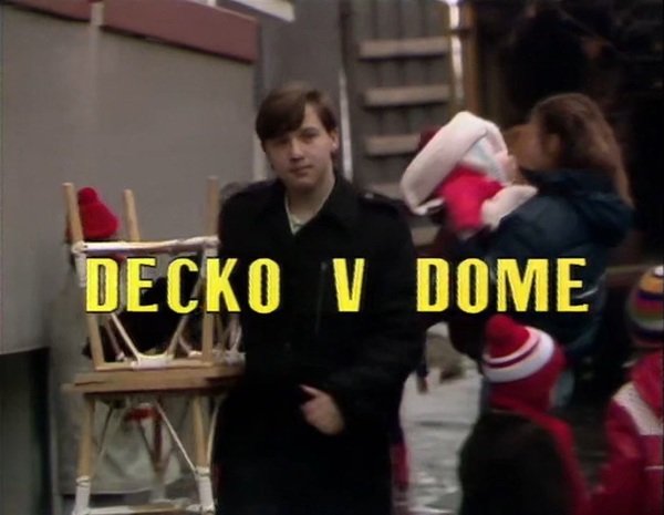 Stiahni si Filmy CZ/SK dabing Decko v dome (1984)(SK)[TvRip][HEVC][720p] = CSFD 49%