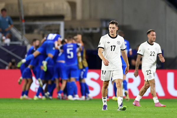 Stiahni si Sport Kvalifikácia na MS vo futbale Slovensko - Nemecko zostrih (4.9.2025)[2160p][HEVC]