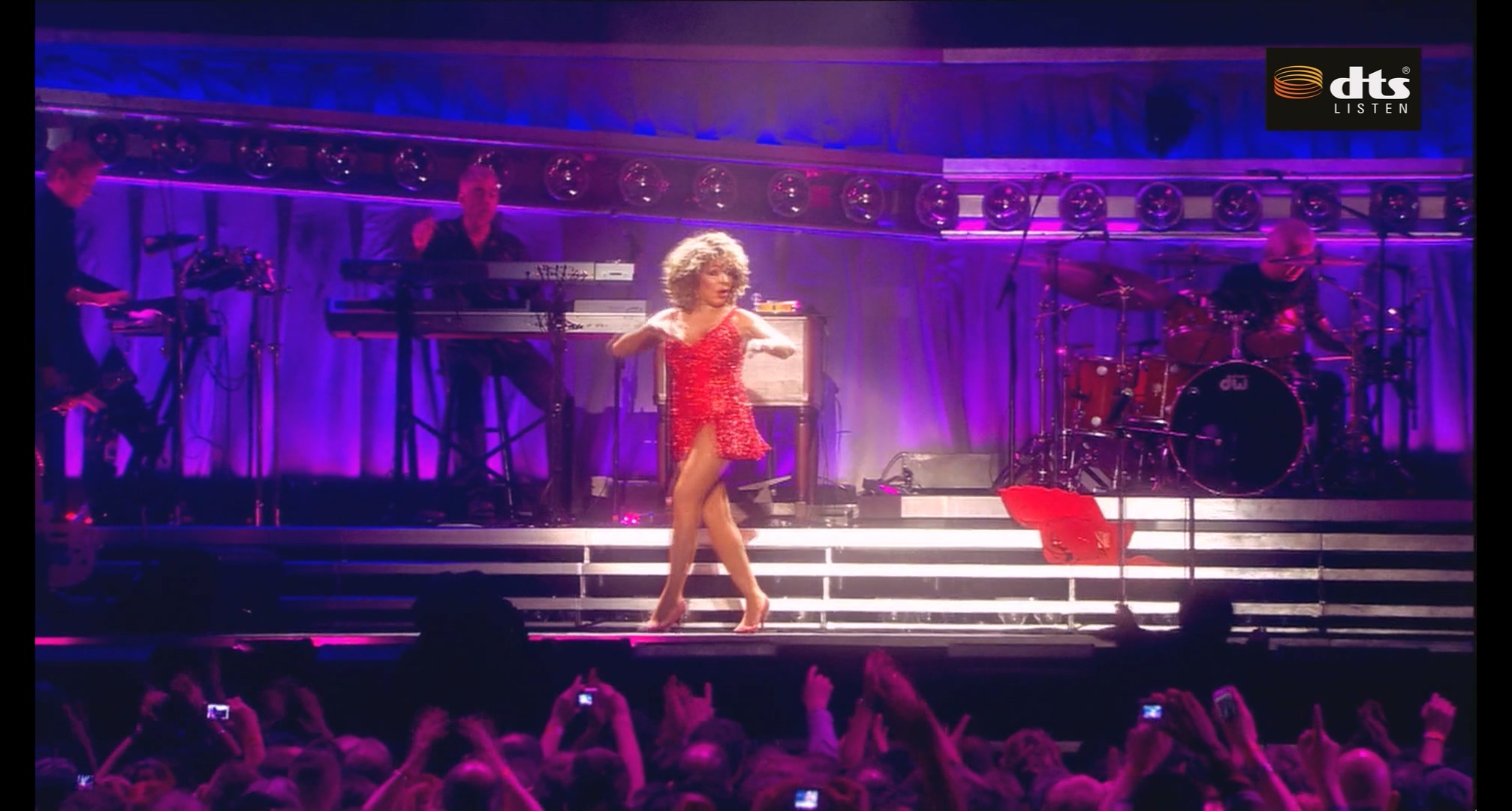 Stiahni si Hudební videa Tina Turner - What s love got to do with it [1080p]