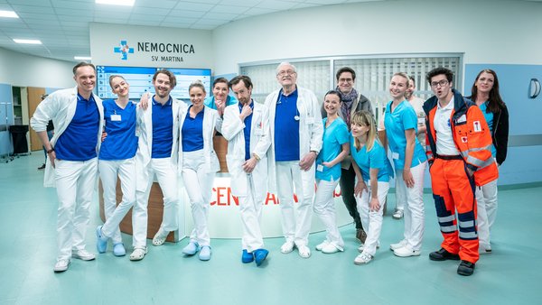 Stiahni si Seriál Nemocnica (2.seria diely 1-18,720p,SK) = CSFD 38%