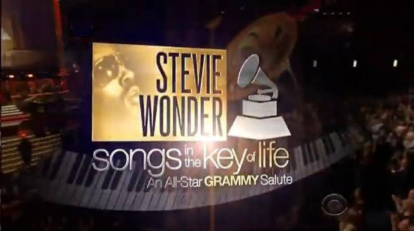 Stiahni si TV Pořad Stevie_Wonder_Songs_in the_Key_of_Life_an_All_Star Grammy_Salute 2015 1080p.[x265][AAC5.1][EN][TV-Rip]