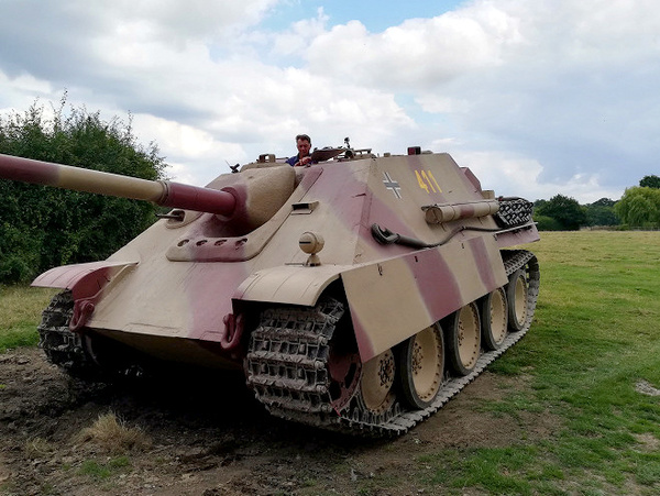 Stiahni si Dokument Tajemstvi nacistickych valecnych zbrani / Secrets of the Nazi War Machine E01-E04 (2019)(CZ)[TvRip][1080p] = CSFD 71%