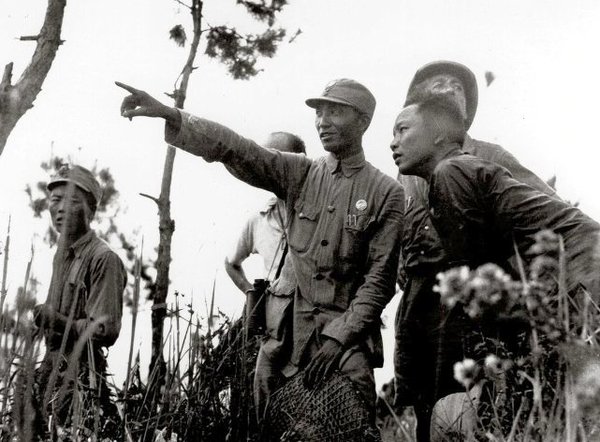 Stiahni si Dokument     2. svetova valka: Zapomenuta cinska valka / WW II: China's Forgotten War (2016)(CZ)[TvRip] = CSFD 78%