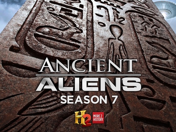 Stiahni si Dokument Vetrelci davnoveku / Ancient Aliens S07E01 - Tajuplne jeskyne (2014)(CZ)[TvRip] = CSFD 73%