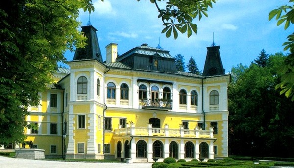 Stiahni si Dokument Narodne kulturne pamiatky - Kastiel v Betliari (1988)(SK)[TvRip]