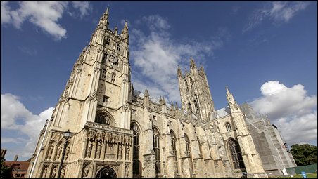 Stiahni si Dokument Mystérium jménem gotika: Když se katedrály dotýkaly nebes / Mysterium Gotik - Als die Kathedralen in den Himmel wuchsen (2021)(CZ)[TvRip][1080p] = CSFD 68%