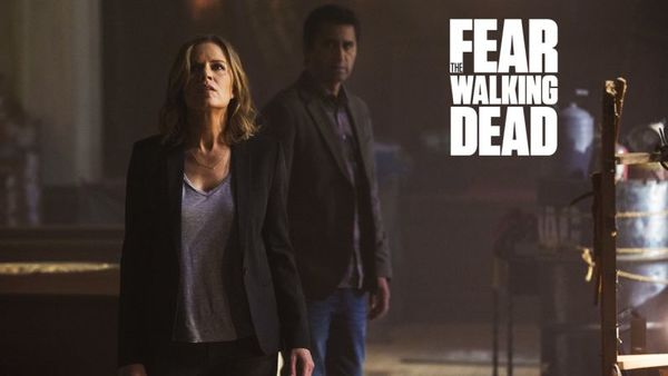 Stiahni si Seriál Zivi mrtvi: Pocatek konce / Fear the Walking Dead S01E02 (CZ)[TvRip] = CSFD 73%