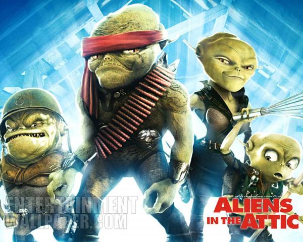 Stiahni si Filmy CZ/SK dabing Priserky z podkrovi / Aliens in the Attic (2009)(CZ) = CSFD 57%