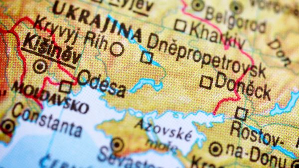 Stiahni si Mluvené slovo Krystopa Oleh - Ukrajina v meritku 1:1 (2020)(CZ)[CRo]