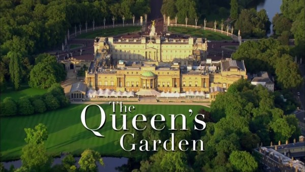Stiahni si Dokument Zahrada Buckinghamského paláce / The Queen's Garden (2014) = CSFD 84%