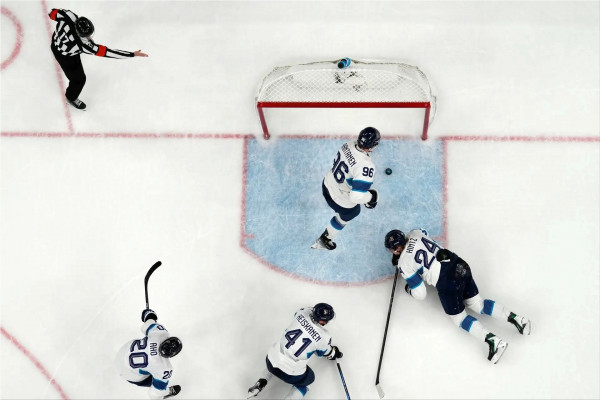 Stiahni si Ostatní Fotogaléria zo zápasu Slovensko - Fínsko na hokejovom turnaji ZOH 2026