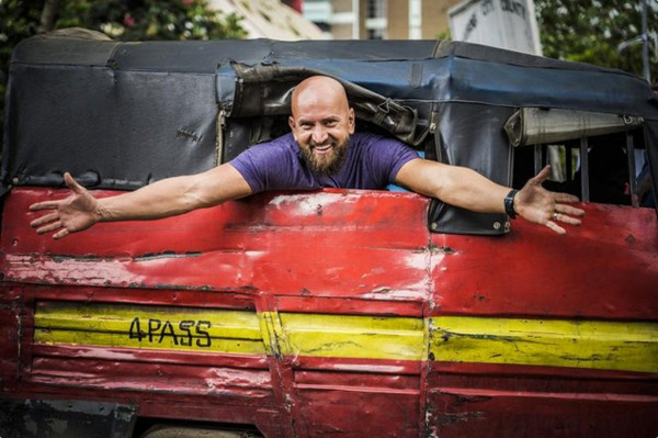 Stiahni si Dokument Na 18 kolech v Africe / Ciężarówką przez Afrykę E01-E09 (2020)(CZ)[1080p] = CSFD 50%