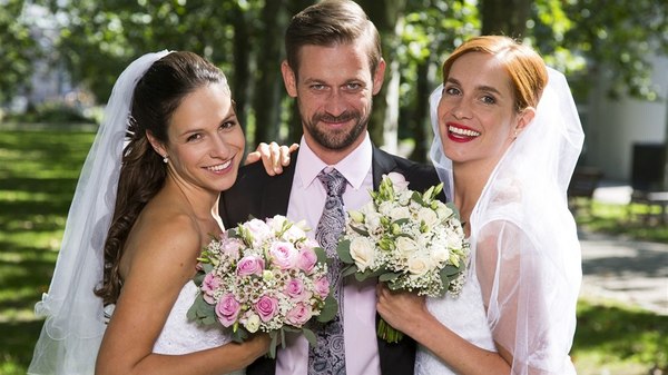 Stiahni si Filmy CZ/SK dabing Troji zivot (2018)(CZ)[WebRip][720p] = CSFD 43%